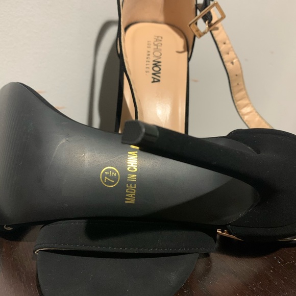 black stroppy heels - Picture 4 of 4